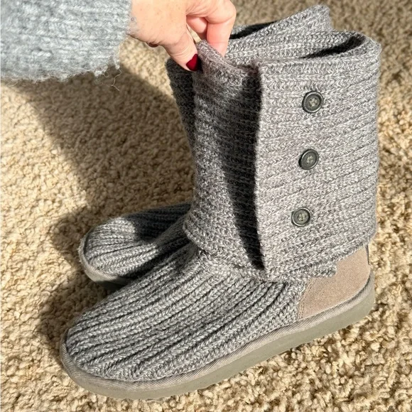 UGG Gray Knit Boots - Picture 3 of 9